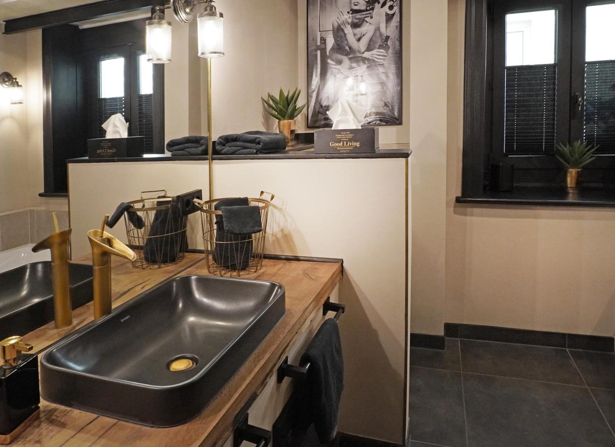 Black Suite 4 Luxus In Alsternaehe Hamburg Luaran gambar